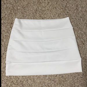 Agaci white medium skirt